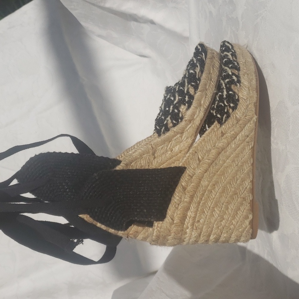 ❤FREE PEOPLE ESPADRILLES (NWOT)